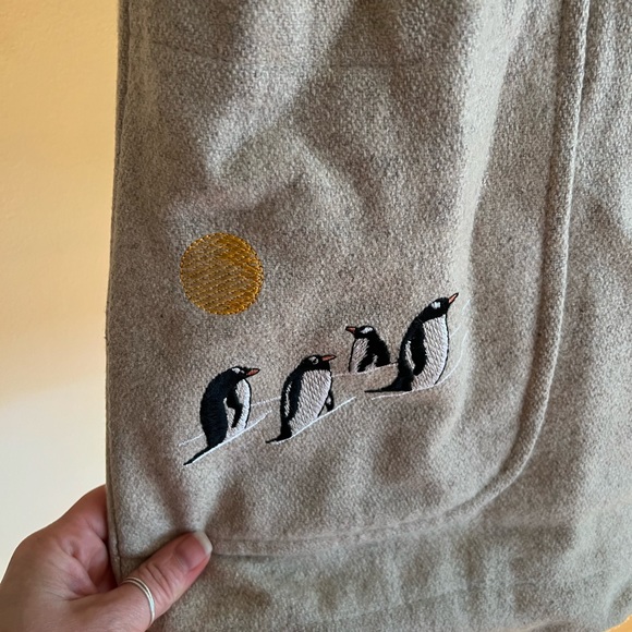 Vintage Canadian wool northern parka size 10 beige with penguins - Picture 5 of 6